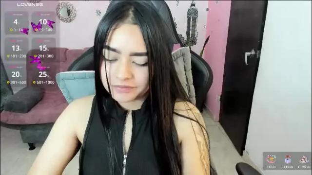 Image 11 of vio_let_ Stream on Chaturbate on 1 month ago
