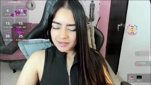 Image 6 of vio_let_ Stream on Chaturbate on 1 month ago