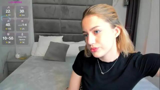 Image 4 of viola_wilson Stream on Chaturbate on 4 days ago