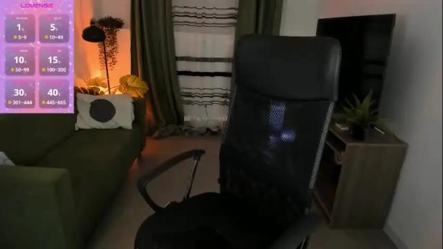 Image 2 of violawise Stream on Chaturbate on 1 month ago