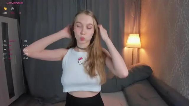 Image 3 of violdream Stream on Chaturbate on 20 months ago