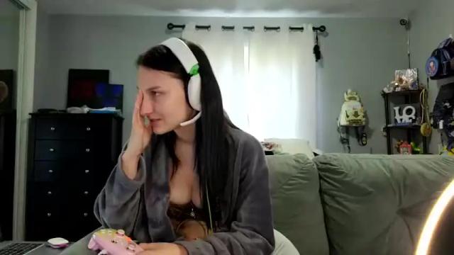 Image 10 of violet18kitty Stream on Chaturbate on 22 months ago