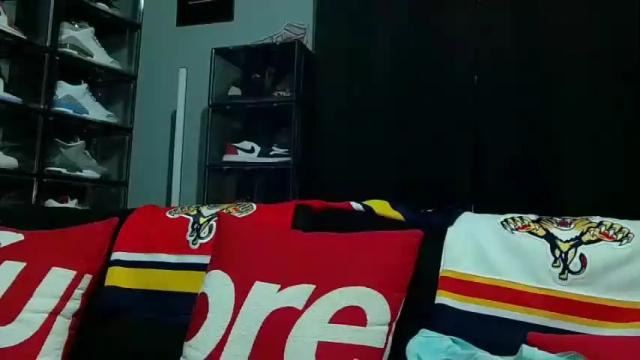 Image 4 of violet18kitty Stream on Chaturbate on 19 months ago