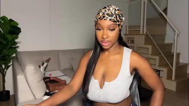 Image 12 of violet6xft Stream on Chaturbate on 1 month ago