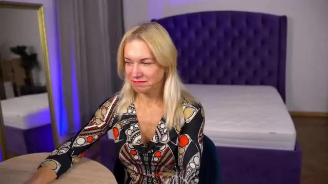 Image 4 of violet_adler Stream on Chaturbate on 18 months ago