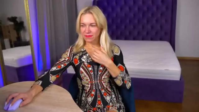 Image 7 of violet_adler Stream on Chaturbate on 18 months ago