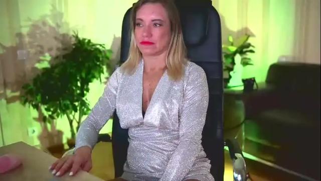 Image 4 of violet_adler Stream on Chaturbate on 6 months ago