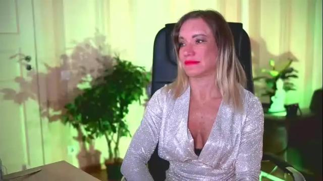 Image 8 of violet_adler Stream on Chaturbate on 6 months ago