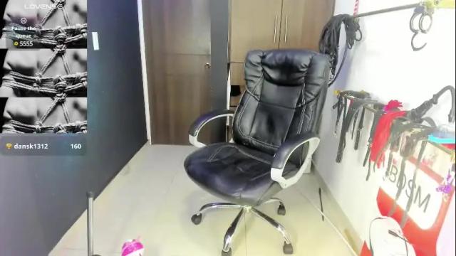 Image 4 of violet_bdsmx Stream on Chaturbate on 23 days ago