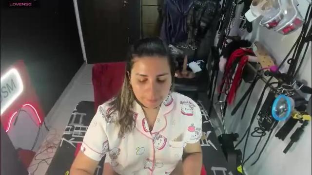 Image 4 of violet_bdsmx Stream on Chaturbate on 2 months ago