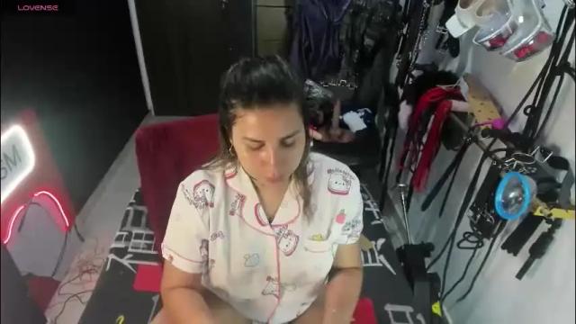 Image 7 of violet_bdsmx Stream on Chaturbate on 2 months ago