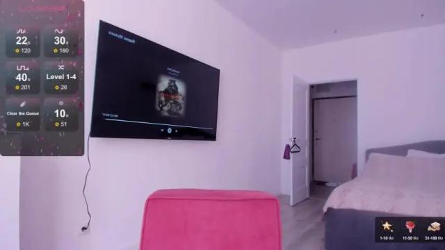 Image 8 of violet_blue_eyes Stream on Chaturbate on 15 months ago