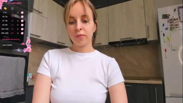 Image 12 of violet_blue_eyes Stream on Chaturbate on 2 months ago