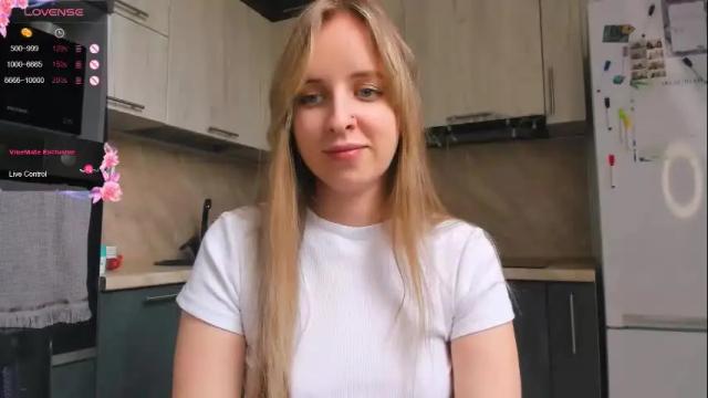 Image 2 of violet_blue_eyes Stream on Chaturbate on 2 months ago