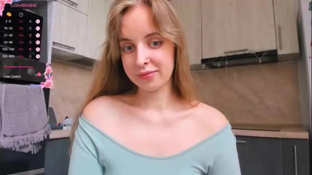 Image 2 of violet_blue_eyes Stream on Chaturbate on 21 days ago