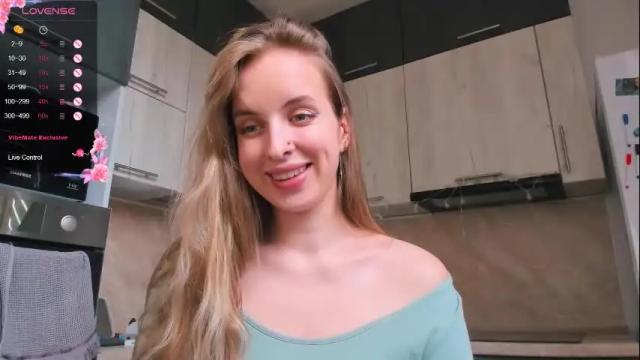 Image 4 of violet_blue_eyes Stream on Chaturbate on 21 days ago