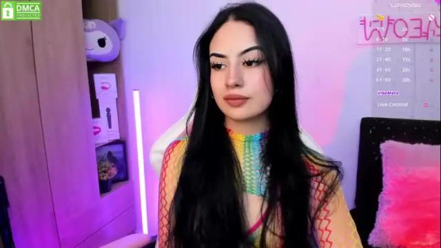 Image 3 of violet_catt Stream on Chaturbate on 1 month ago