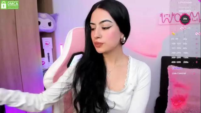 Image 11 of violet_catt Stream on Chaturbate on 1 month ago