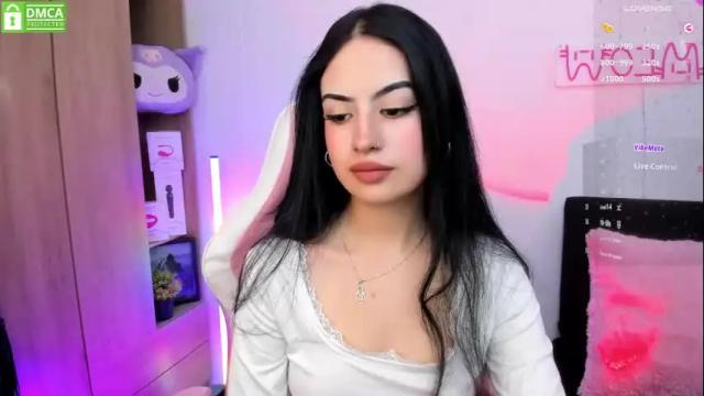 Image 6 of violet_catt Stream on Chaturbate on 1 month ago
