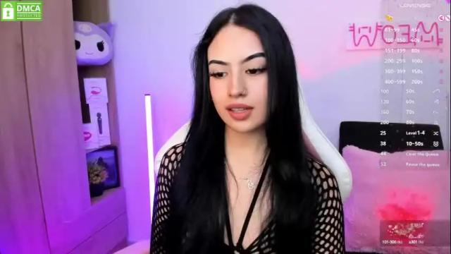 Image 11 of violet_catt Stream on Chaturbate on 1 month ago