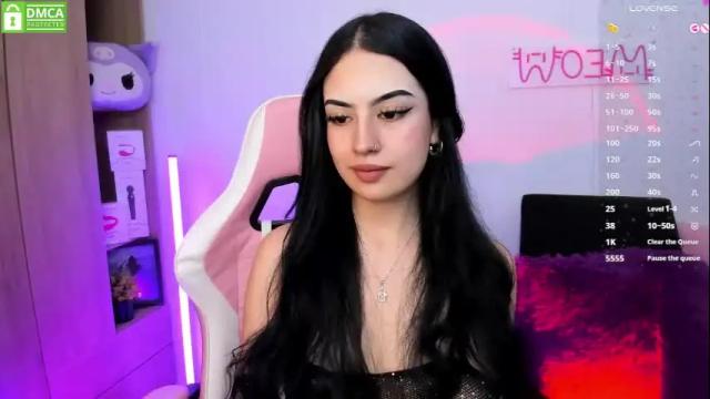 Image 8 of violet_catt Stream on Chaturbate on 1 month ago