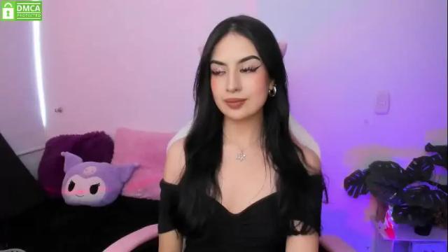 Image 10 of violet_catt Stream on Chaturbate on 3 months ago