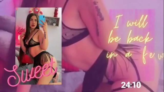 Image 4 of violet_cutte Stream on Chaturbate on 1 month ago