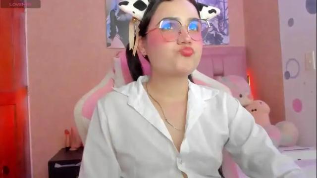 Image 7 of violet_evergarden1 Stream on Chaturbate on 29 days ago
