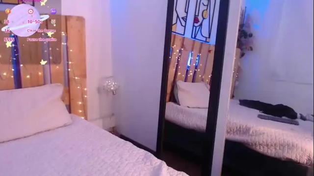 Image 12 of violet_jonesss Stream on Chaturbate on 1 month ago