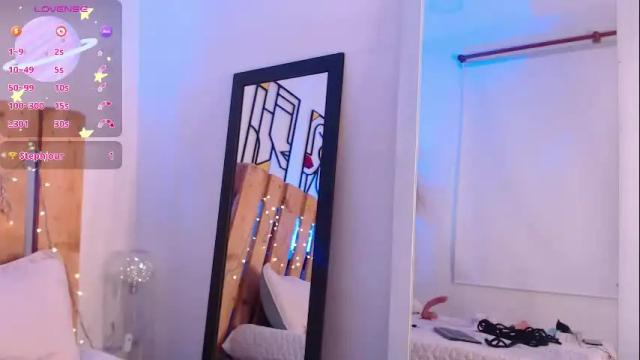 Image 7 of violet_jonesss Stream on Chaturbate on 20 days ago