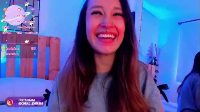 Image 12 of violet_jonesss Stream on Chaturbate on 2 months ago