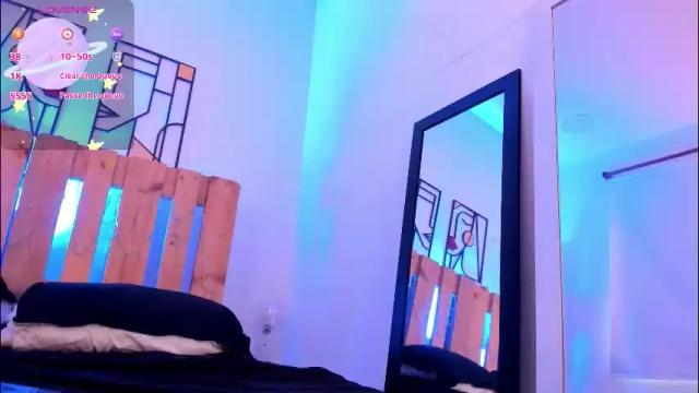 Image 7 of violet_jonesss Stream on Chaturbate on 2 months ago