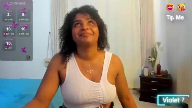 Image 3 of violet_peach29 Stream on Chaturbate on 17 months ago