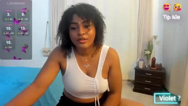 Image 6 of violet_peach29 Stream on Chaturbate on 17 months ago
