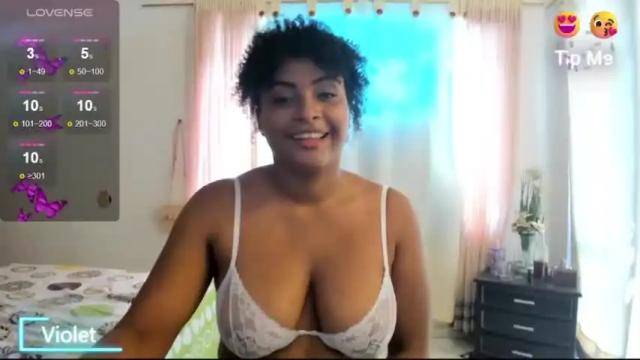 Image 12 of violet_peach29 Stream on Chaturbate on 14 months ago
