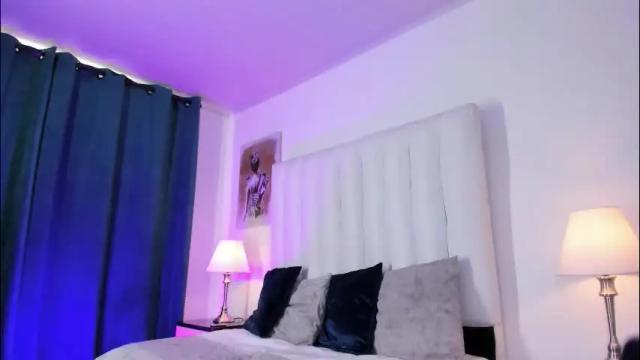 Image 10 of violet_queen2 Stream on Chaturbate on 1 month ago