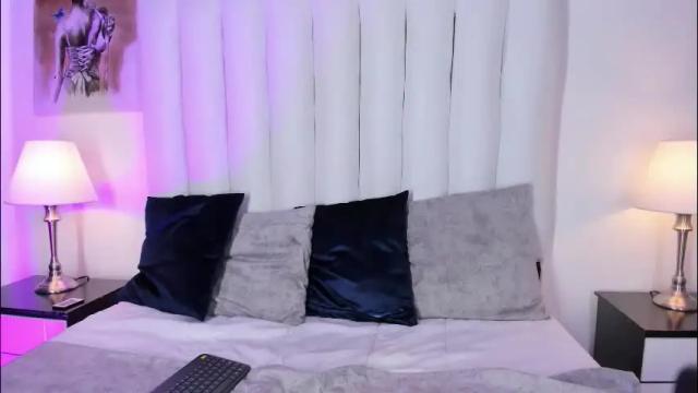 Image 4 of violet_queen2 Stream on Chaturbate on 1 month ago