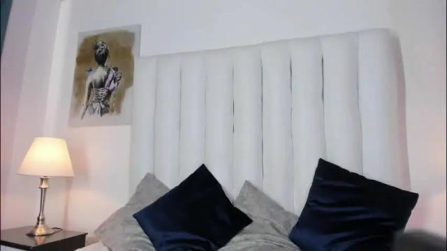 Image 2 of violet_queen2 Stream on Chaturbate on 1 month ago