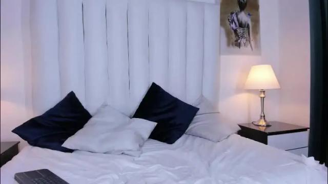 Image 11 of violet_queen2 Stream on Chaturbate on 4 days ago