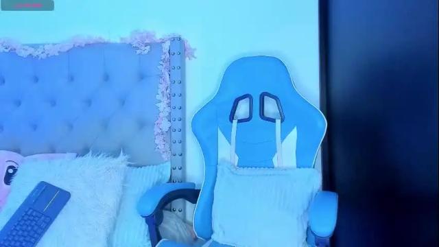 Image 8 of violet_rost Stream on Chaturbate on 1 month ago