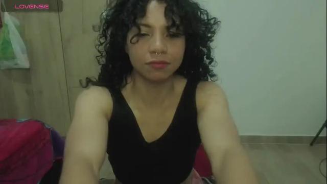 Image 6 of violet_smmithh Stream on Chaturbate on 2 months ago