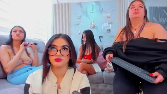 Image 12 of violet_spencer Stream on Chaturbate on 22 days ago