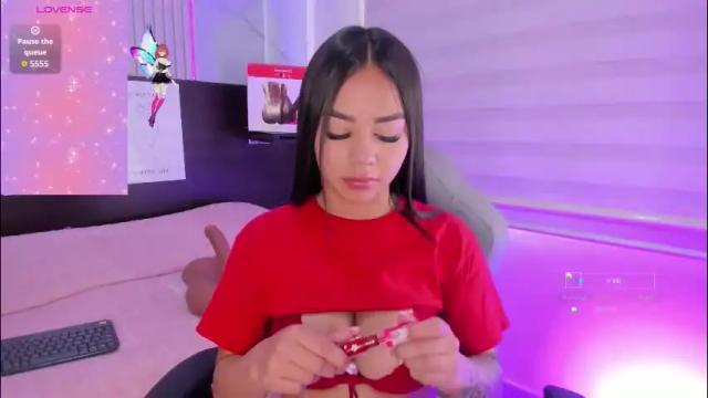 Image 2 of violet_spencer Stream on Chaturbate on 2 months ago