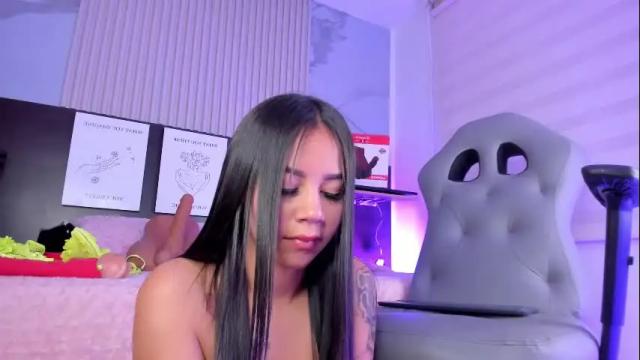 Image 10 of violet_spencer Stream on Chaturbate on 1 month ago