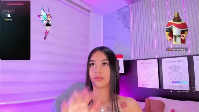 Image 12 of violet_spencer Stream on Chaturbate on 9 days ago