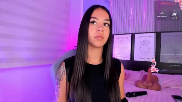 Image 11 of violet_spencer Stream on Chaturbate on 3 days ago