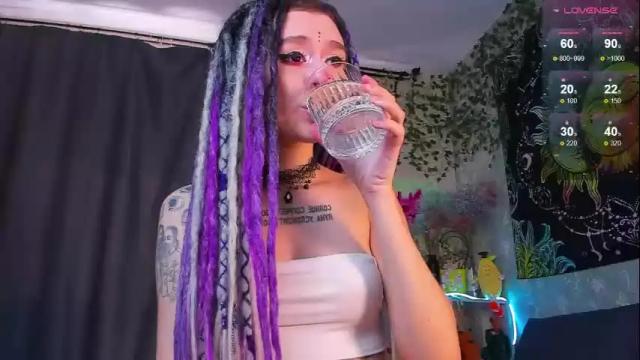 Image 2 of violet_walker7 Stream on Chaturbate on 1 month ago