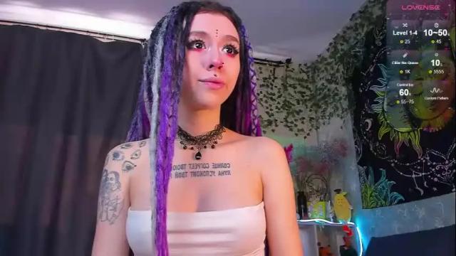 Image 3 of violet_walker7 Stream on Chaturbate on 1 month ago