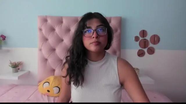 Thumbnail 1, violet_xo_'s Stream at Chaturbate, 17 months ago