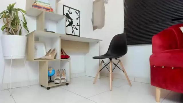 Image 10 of violeta00 Stream on Chaturbate on 24 months ago